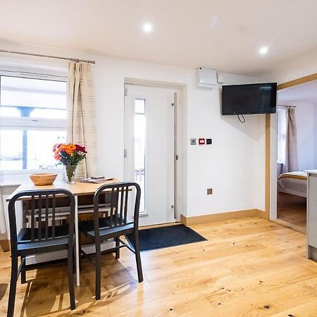 Three Tuns Apartments - Sycamore Pettistree Экстерьер фото
